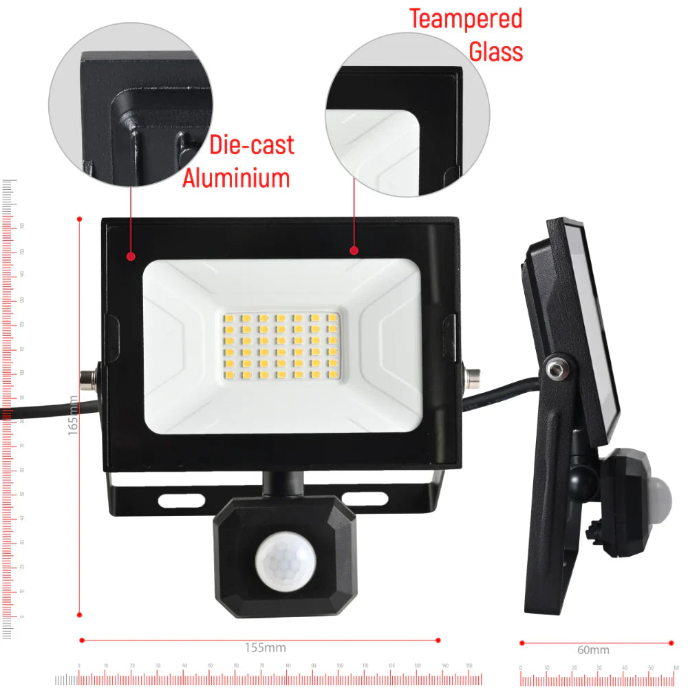 Shows size of 30w apollo flood light