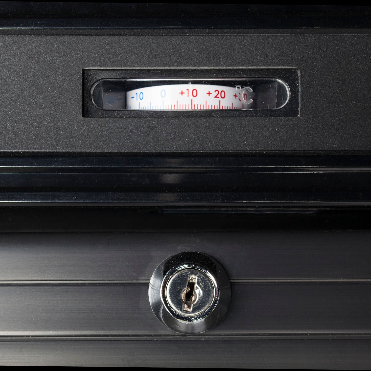 Drinks Cooler With Wine Shelves - SC381W