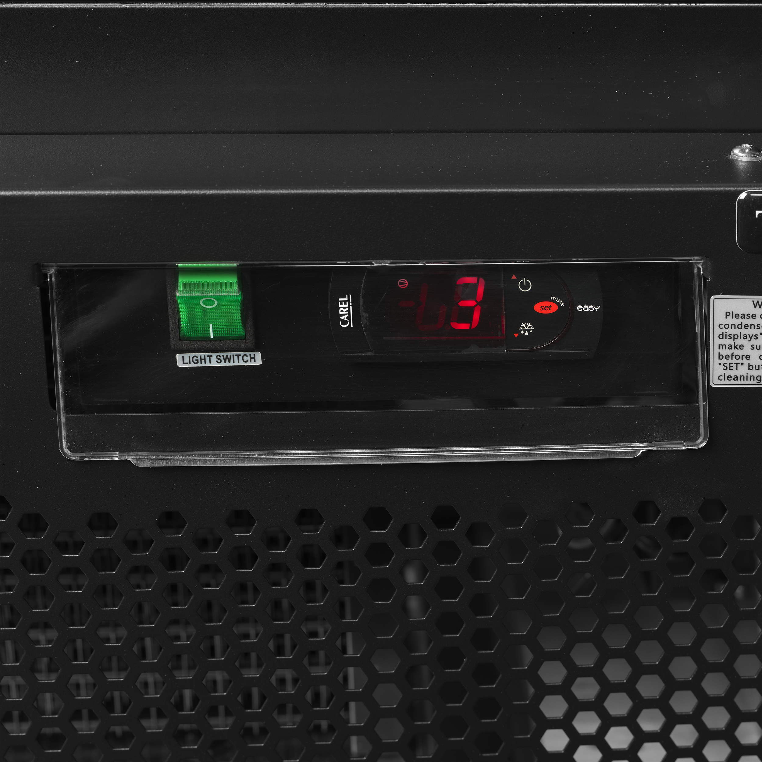 Glass Door Merchandiser - Atom Maxi C1DBB