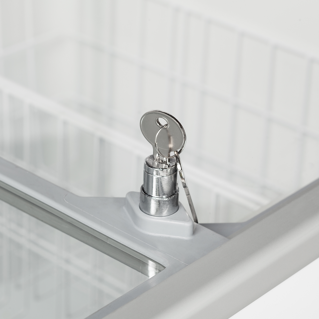 Sliding Flat Glass Lid Chest Freezer - IC301SC