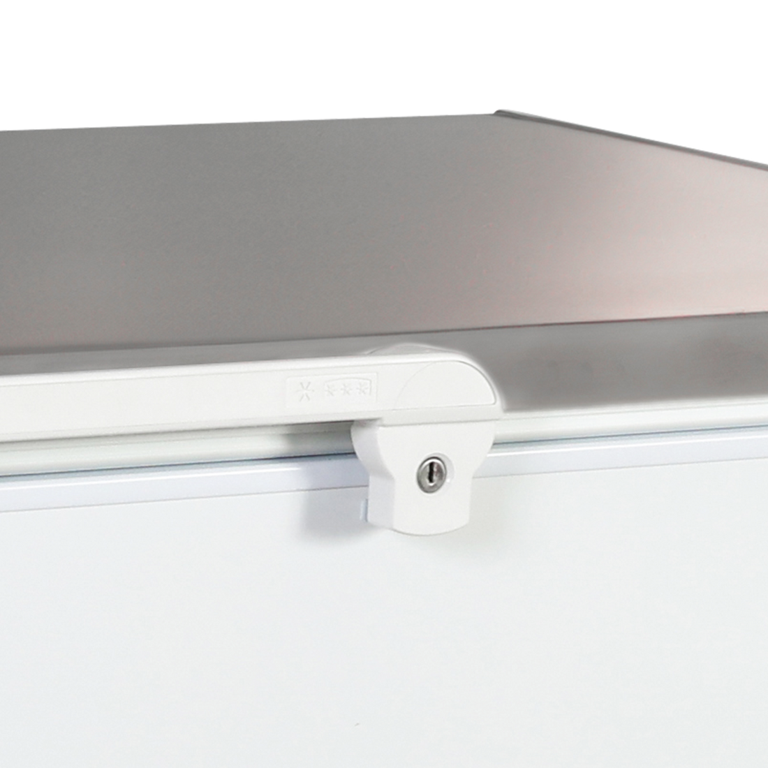 Solid Lid Chest Freezer - LHF620SS