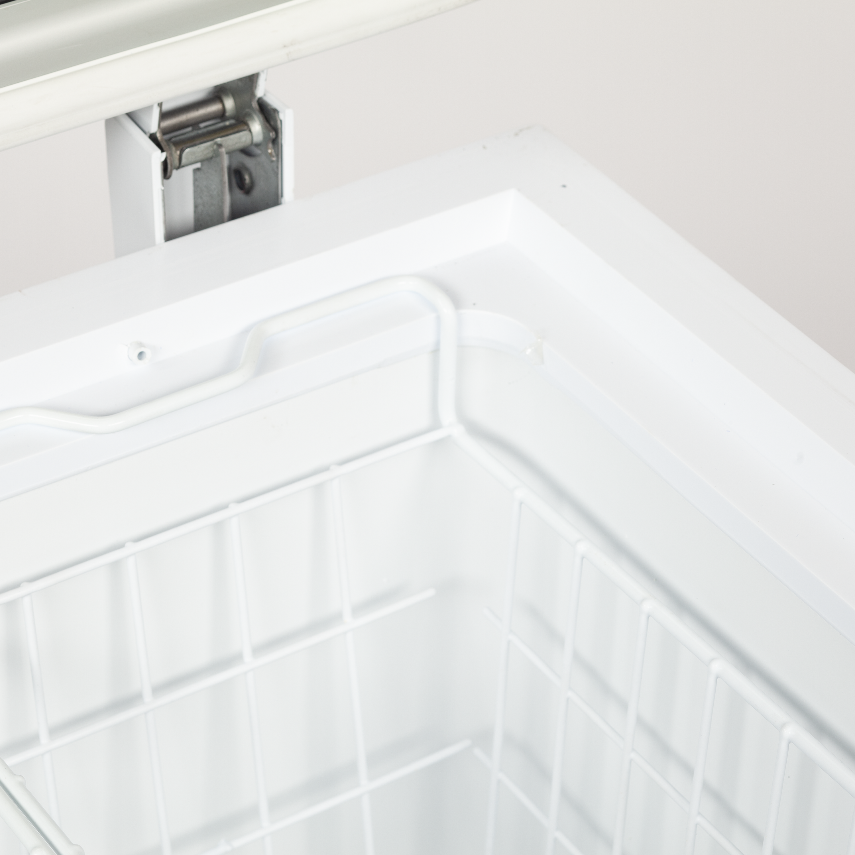 Hinged Glass Lid Chest Freezer - ST401