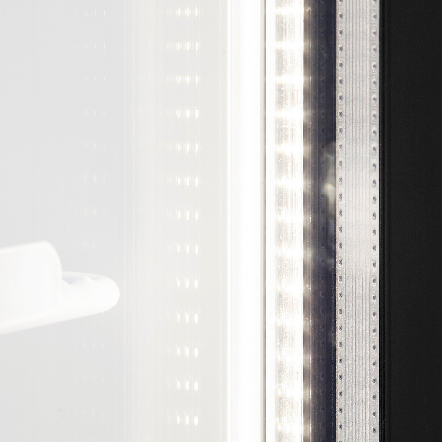 Glass Door Merchandiser - FS890H