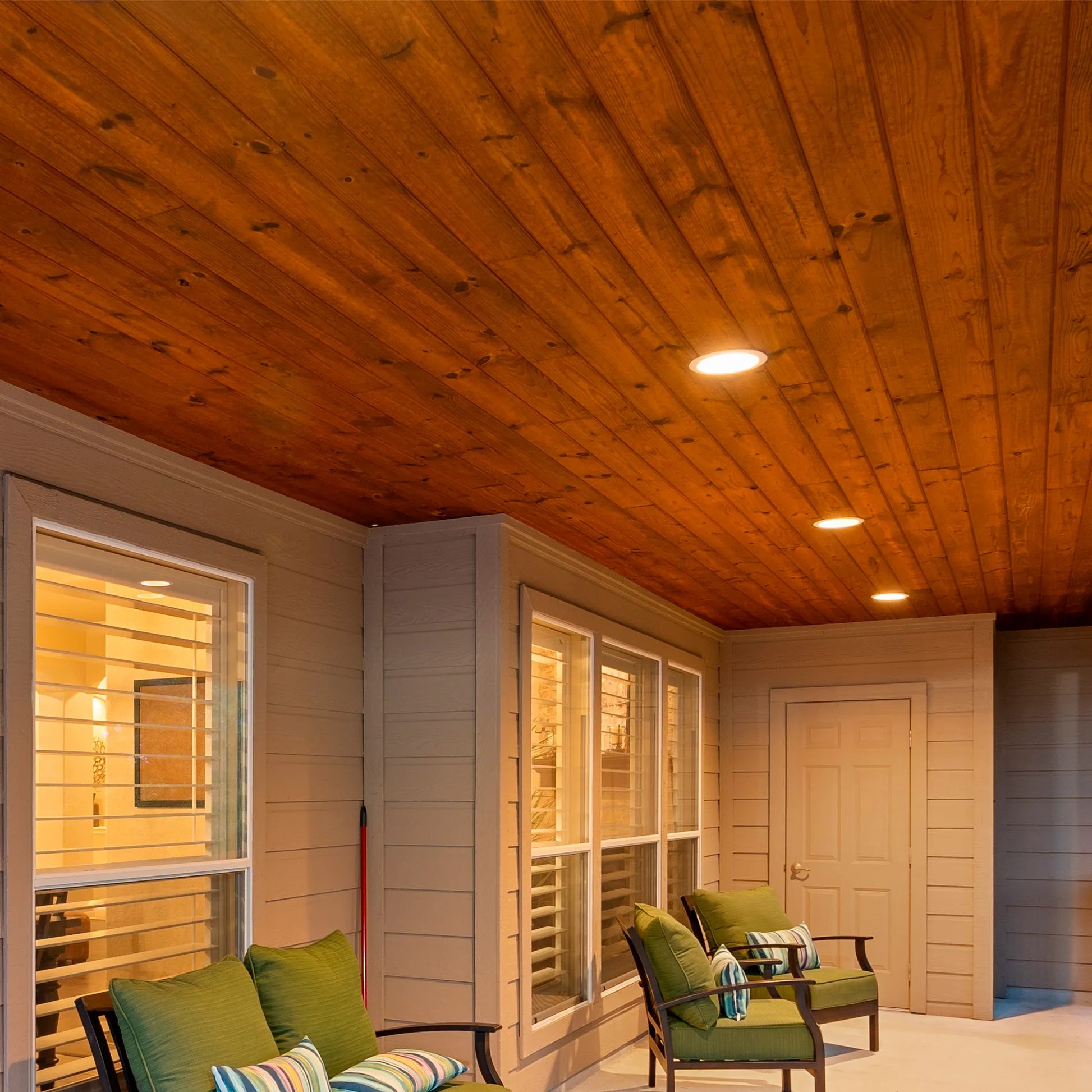 Circular Recessed LED Downlight - Black & White - Multiple Sizes