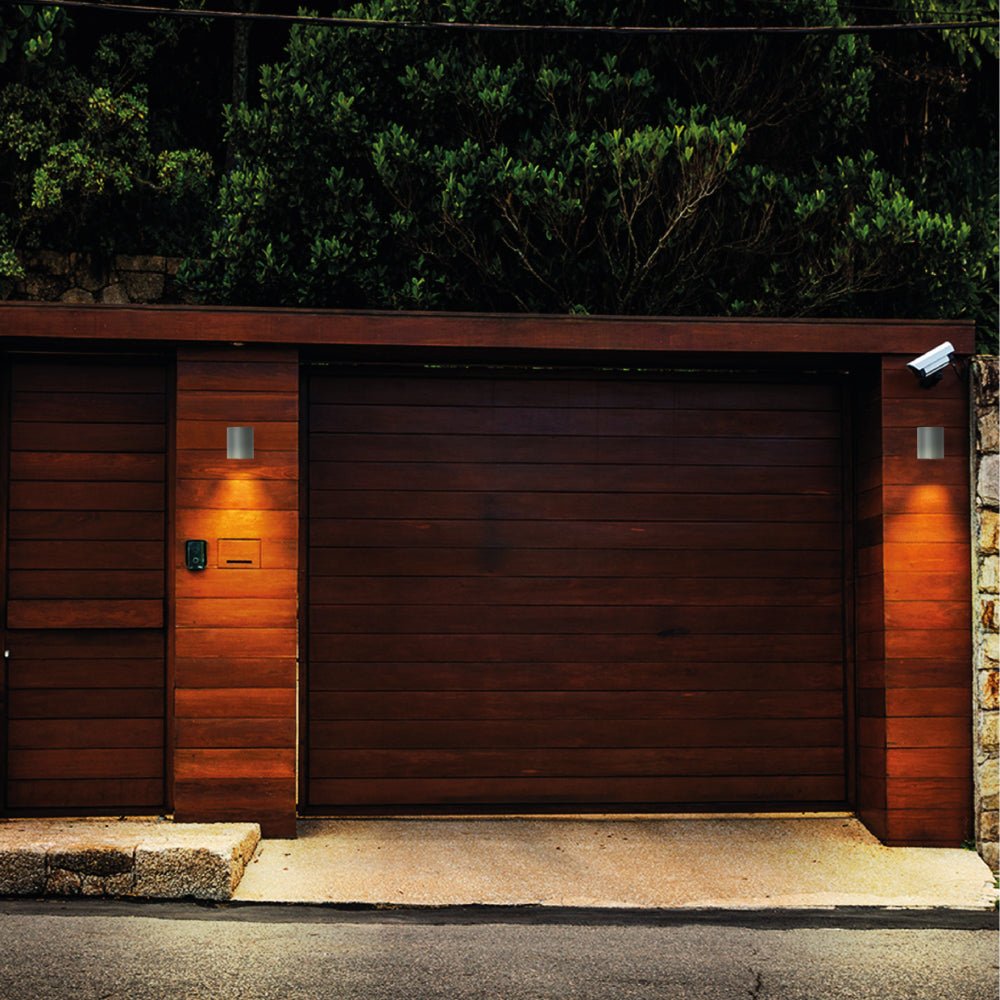 Outdoor usage of Cylinder Wall Lamp IP54 Grey with GU10 Fitting | TEKLED 182-03349