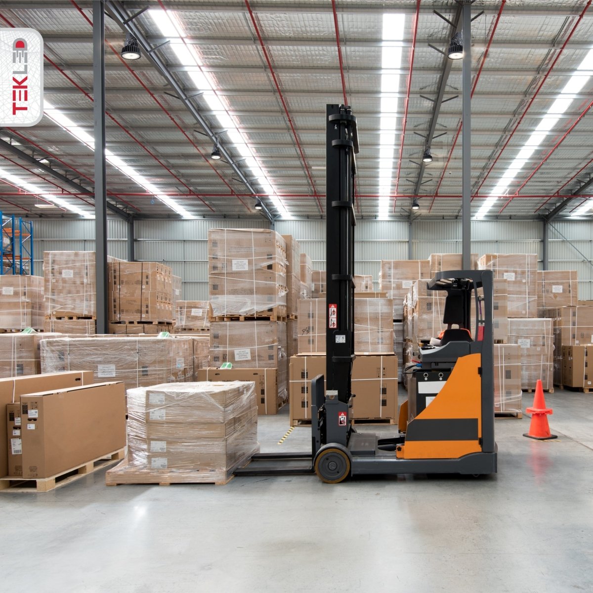 Interior warehouse sports hall application of LED UFO Cold Forged Heatsink Highbay Light 100W Cool White 4000K Sand Black IP65 | TEKLED 224-03512