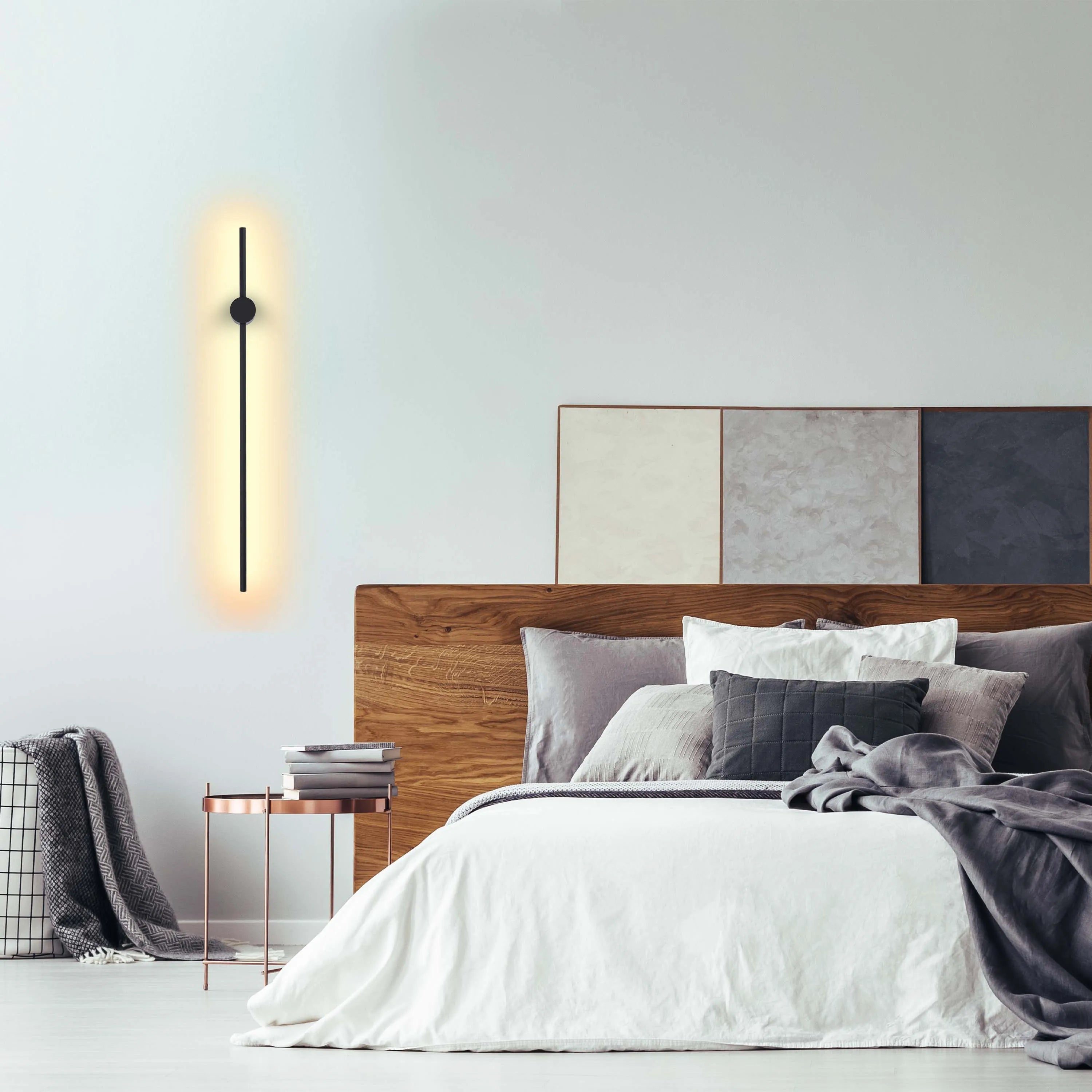 Minimalist Rod Wall Light in Black or Gold with Integrated LED